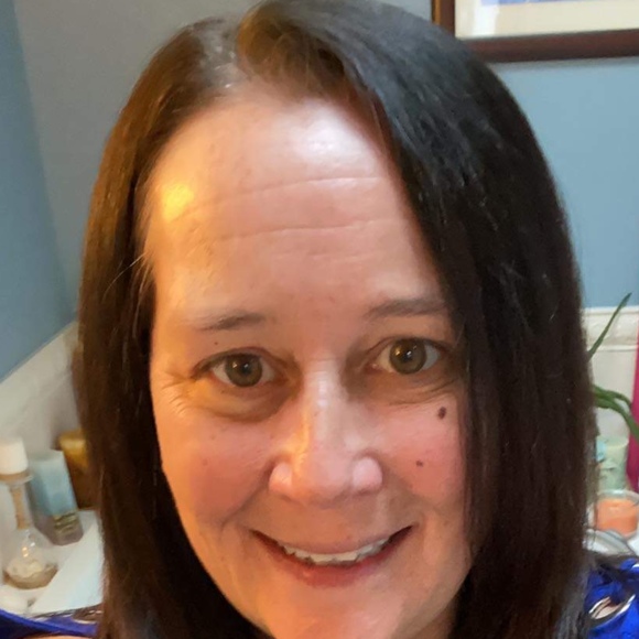 Meet your Posher, Amy - Picture 1 of 1